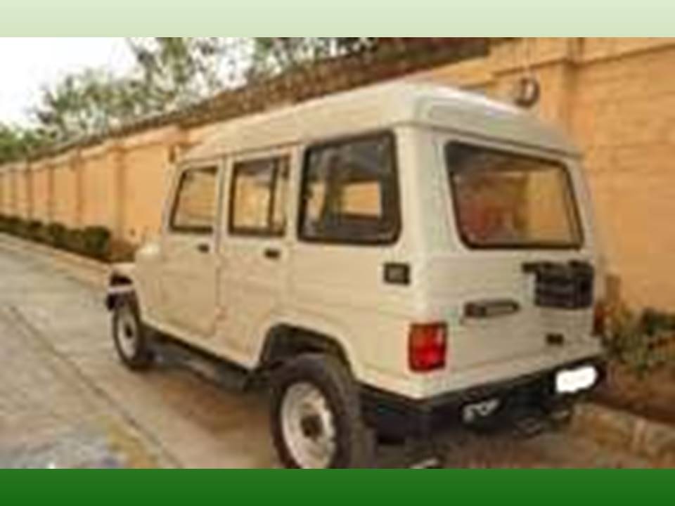COMMANDER MAHINDRA FRONT LEFT